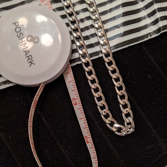 28" Thick Link Silver Chain - Picture 3 of 8